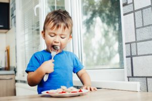 איך לגרום לילד לאכול?